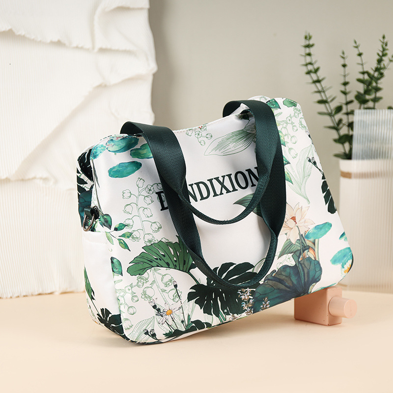 Trendy Printed Handbag for Women 2025 New Lightweight Nylon Fabric Multi-Compartment Large Capacity Travel Crossbody Bag ddmymoon