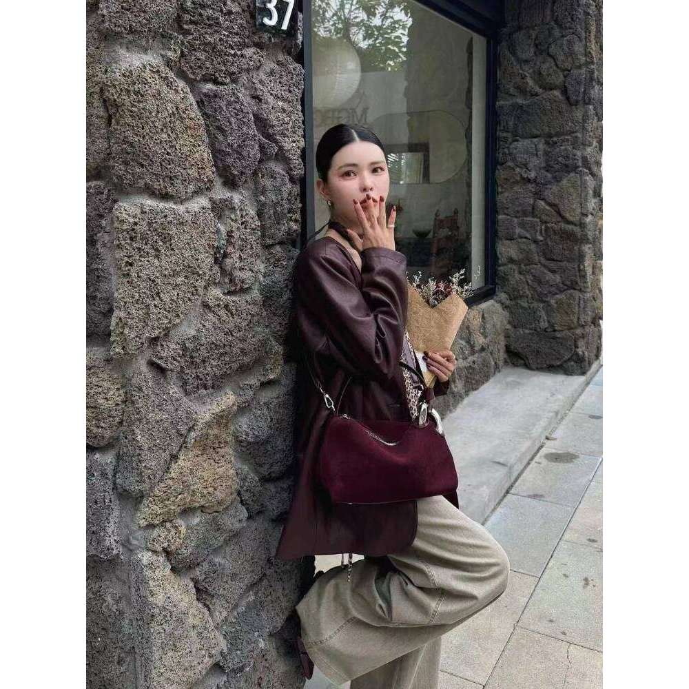 Retro Euro Stylish Carmel Color Hobo Tote Soft 2025 Winter Matte Nubuck Suede Leather Women Crossbody Bag Chamois Ladies Handbag