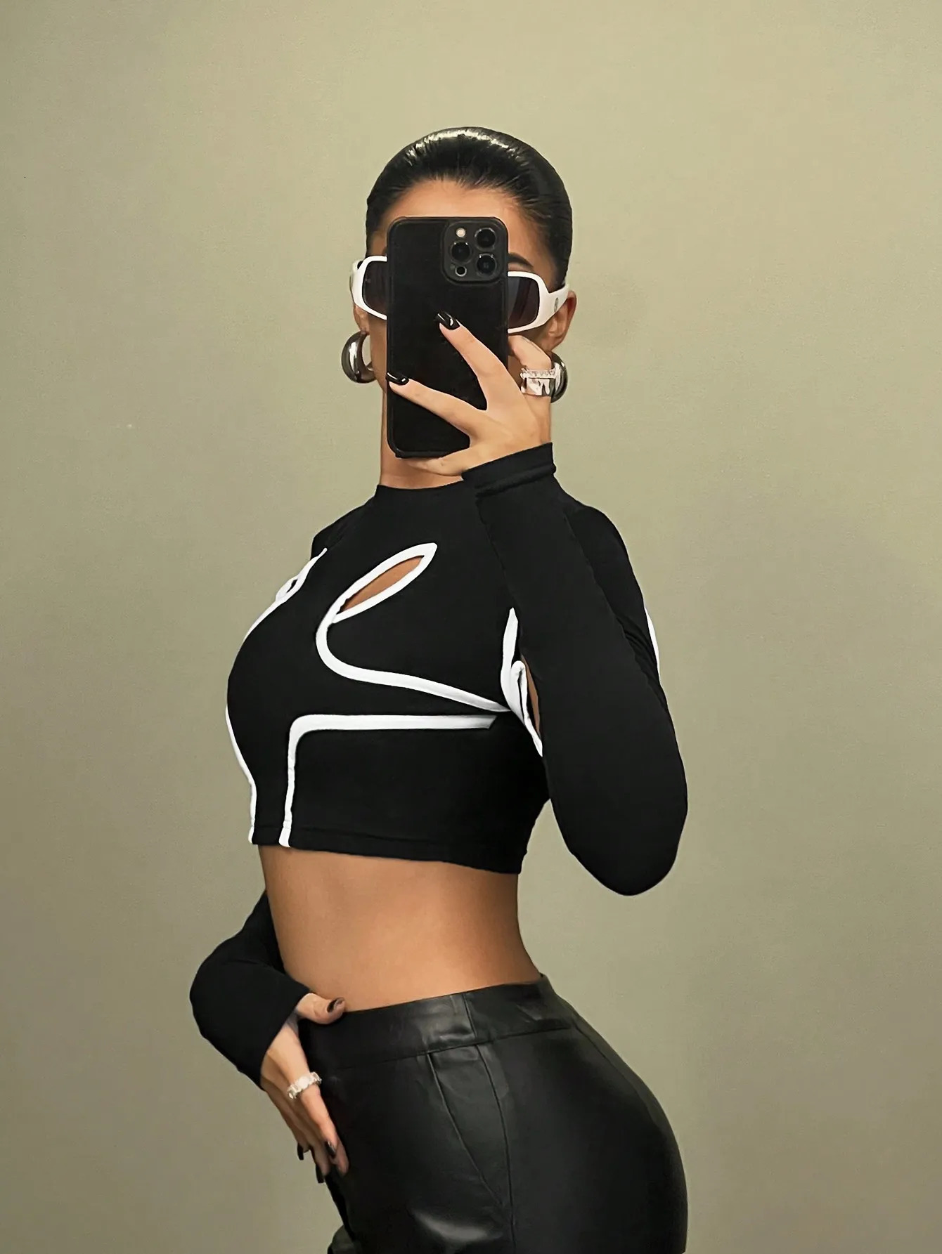 Spring and summer fashion short long sleeve top slim senior sense round neck spice girl style n lady 250811