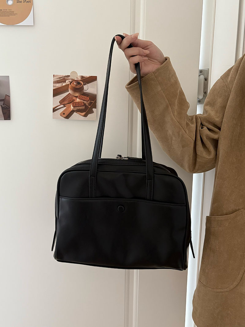 2025 autumn new women's shoulder bag, Korean style niche design, women's armpit bag, fashionable retro women's handbag, large capacity 