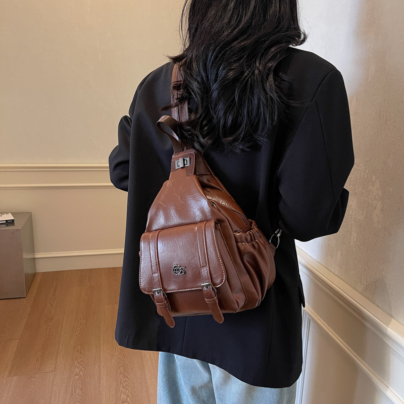Casual Travel Multifunctional Small Backpack for Women 2025 New Trendy Fashion Outdoor Multi-Pocket Chest Crossbody Bag ddmymoon