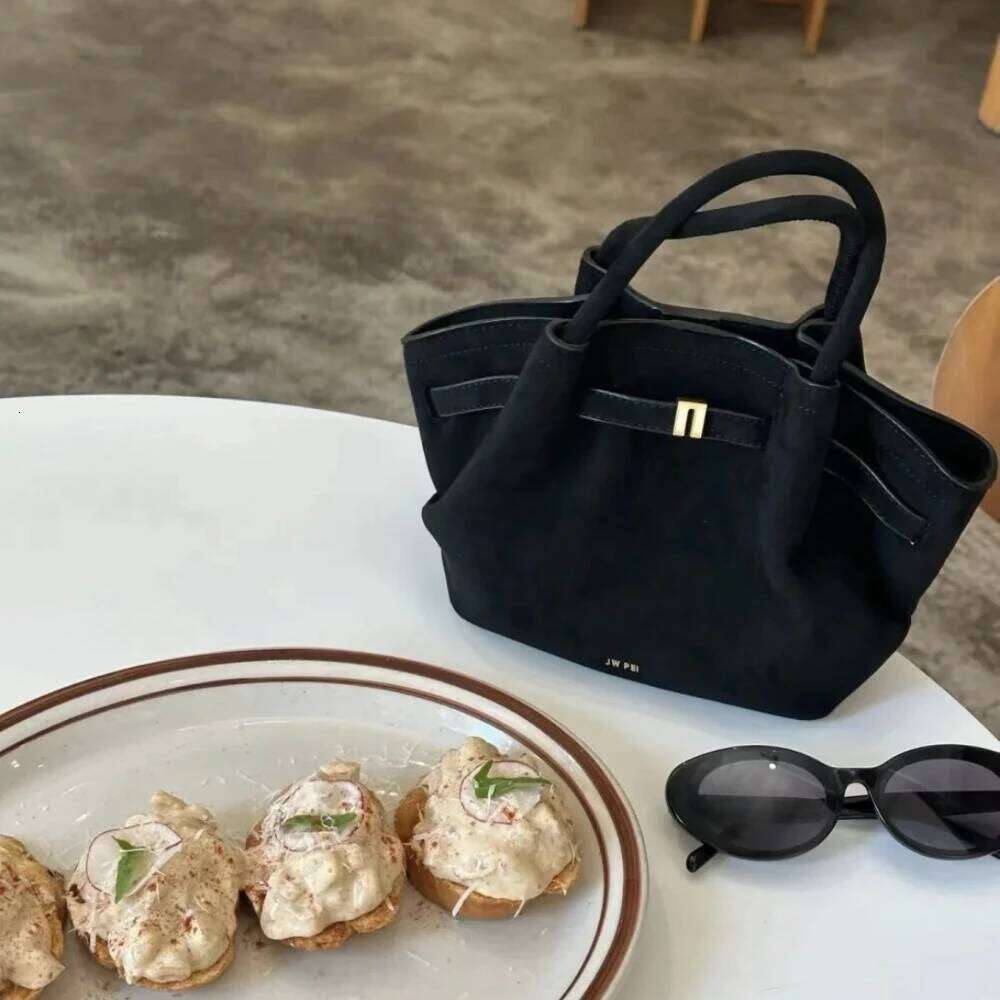 JW PEI Small Dumpling Women's Underarm Waist Simple Handbag Girlfriends Gift Niche Design Premium Brand Bag