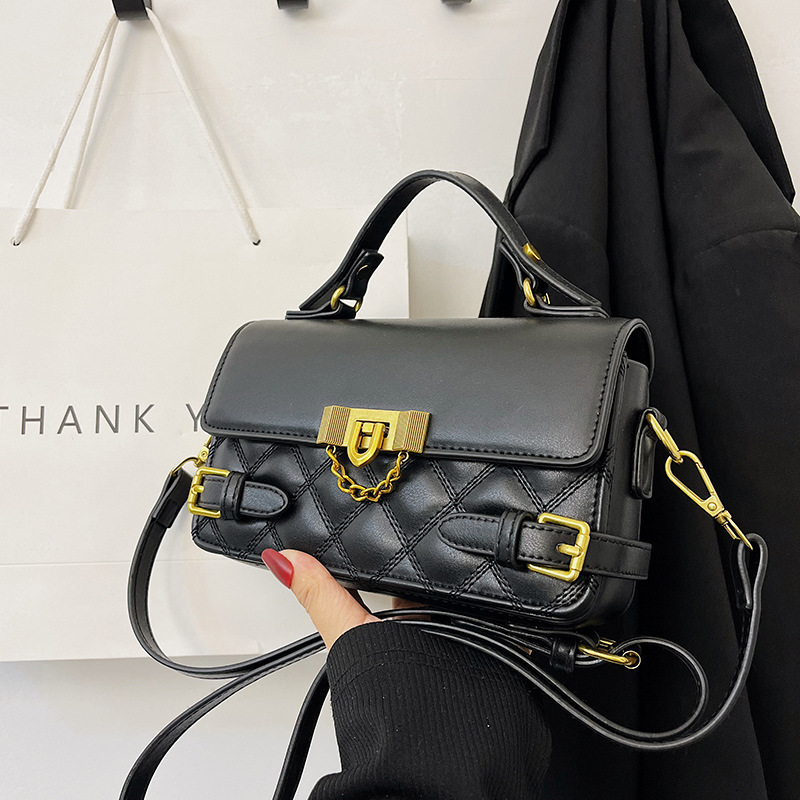 2025 Autumn New Women s Shoulder bag Bag Fashionable Quilted Handbag Niche Design Lock Buckle Women s Crossbody women s Bag Retro Light Luxury Autumn 