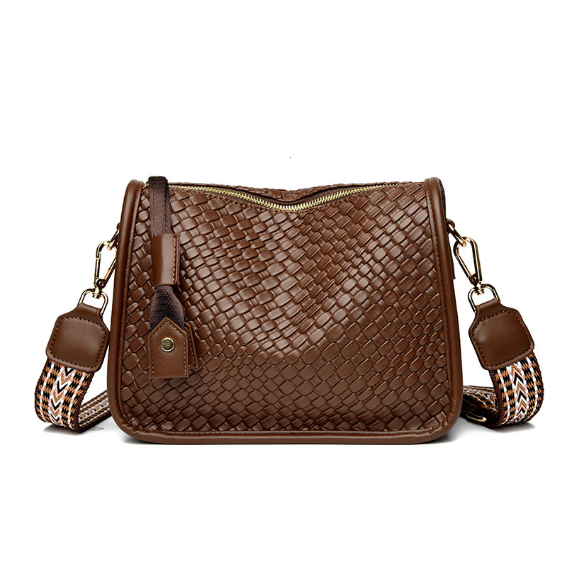 Trendy Woven Single Shoulder Underarm for Women New Simple Versatile Commuter Soft Leather Large Capacity Crossbody Pea Bag ddmymoon
