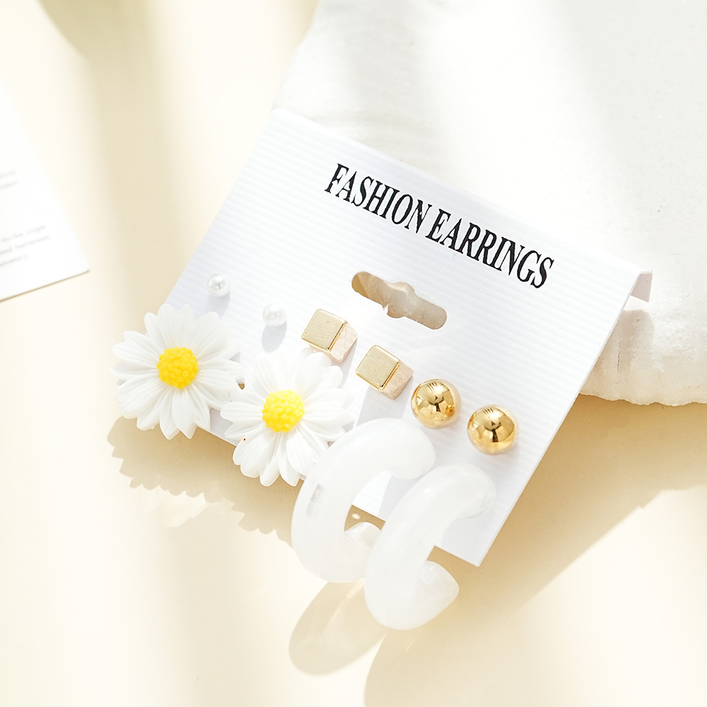 Fashionable accessory set: petal earrings and exaggerated colorful stud earrings set