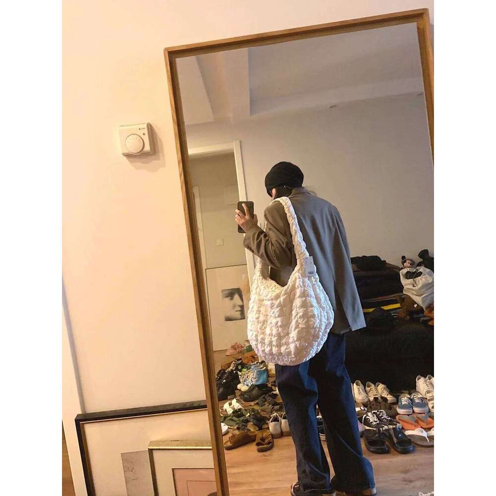 Large Capacity Women Shoulder Fashion Crossbody for Cloud Fold Lady Messenger Bag Lightweight Travel Bags Designer