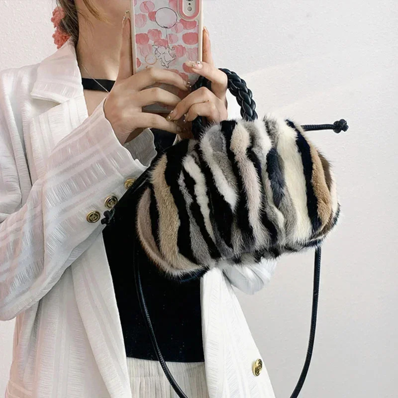 Natural Mink Fur Bag for Women Leather Handbag Plush Casual Lady Winter Shoulder Fashion Exquisite Shopping 250811
