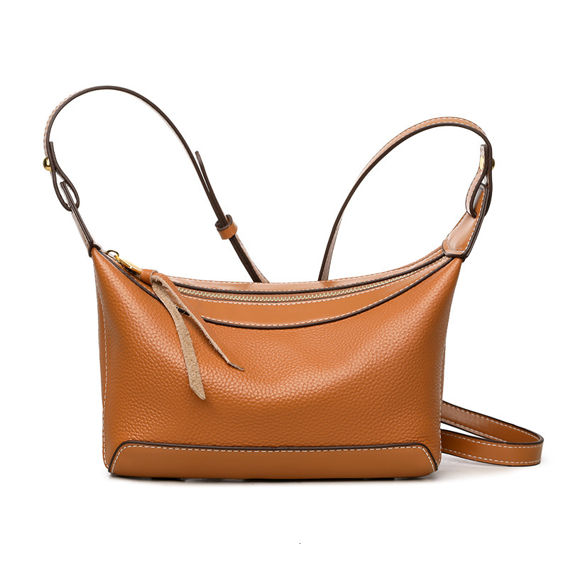 Niche Kite Single Shoulder Underarm for Women High-end Light Luxury Fashion Commuter Cowhide Crossbody Wanderer Bag ddmymoon
