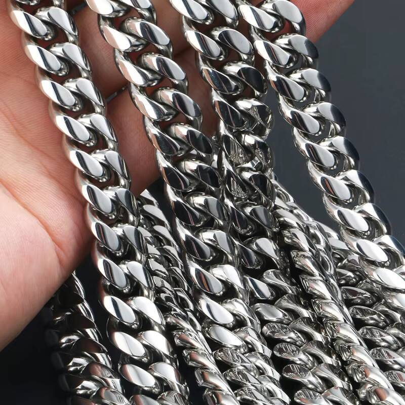 Double woven six-sided grinding titanium steel stainless steel mirror polishing necklace men and women's collar pendant with chain bag chain whip