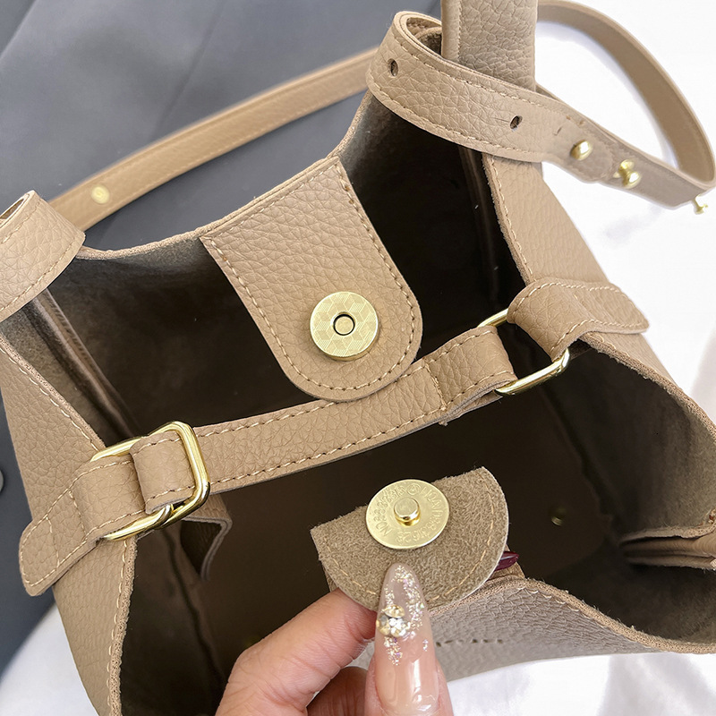 Lychee Pattern Bucket Niche Basket Handheld Women's New Simple Single Shoulder Crossbody Mother Bag ddmymoon