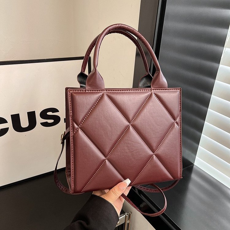 2025 Autumn New Women s Shoulder Bag Quilted Embroidered Women s Small Square Bag bag Autumn New Large Capacity Women s Crossbody Bag Autumn New Desig