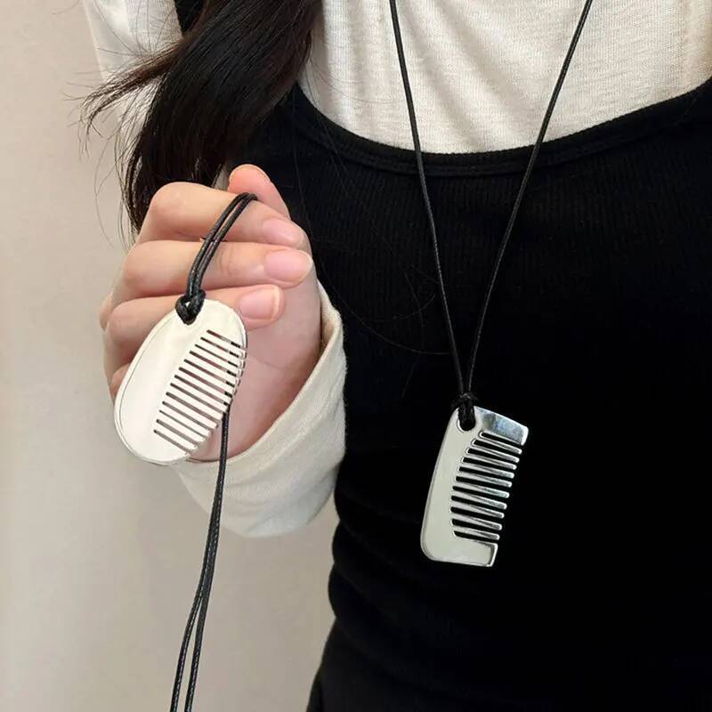 Korean Niche Leopard Print Vinegar Comb Pendant, Black Rope Necklace Women Design Sweater Chain for Girl Party Gifts Jewelry for Women