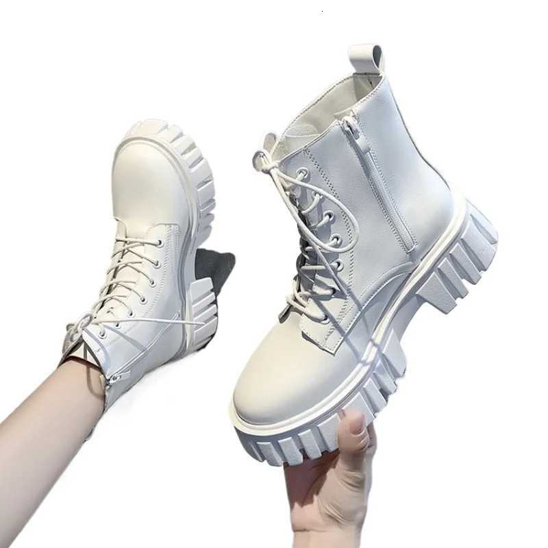 2024 New Women Leather Face Boots Outdoor Non-Slip Walking Shoe Fashion Comfort Soft Soled Boots Casual Female Shoes Mujer W250811