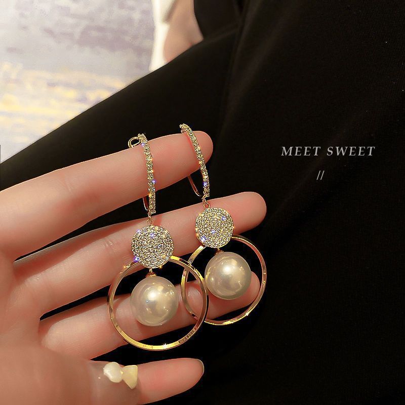 Free shipping designer fashion accessories silver needle elegant pearl earrings Korean style long diamond inlaid simple slim earrings luxurious jewelr