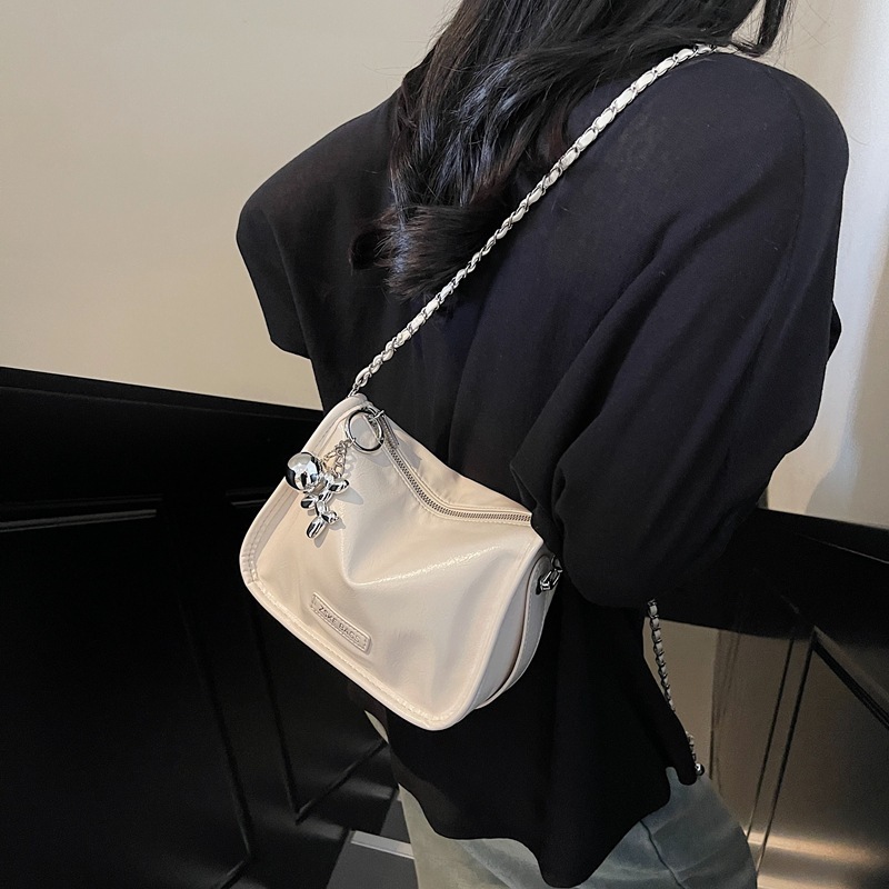 2025 Summer New Korean Fashion Niche Ins Handbag Commuter for Women Simple Crossbody Small Square Bag ddmymoon