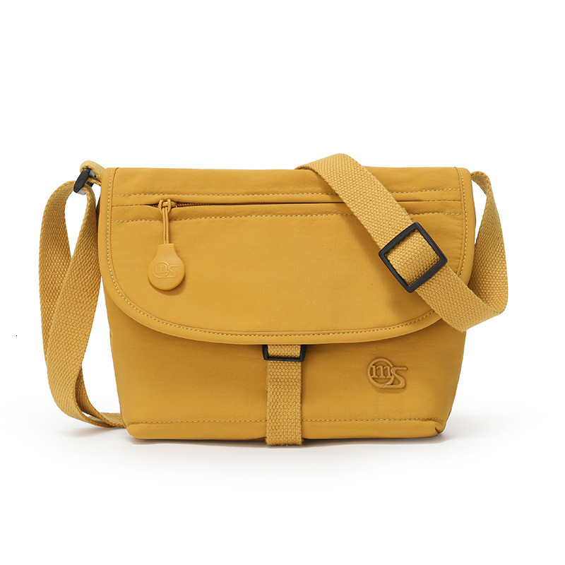Waterproof Nylon Cloth Outdoor Casual Lightweight Crossbody Women 2025 New Simple Large Capacity Shoulder Bag ddmymoon