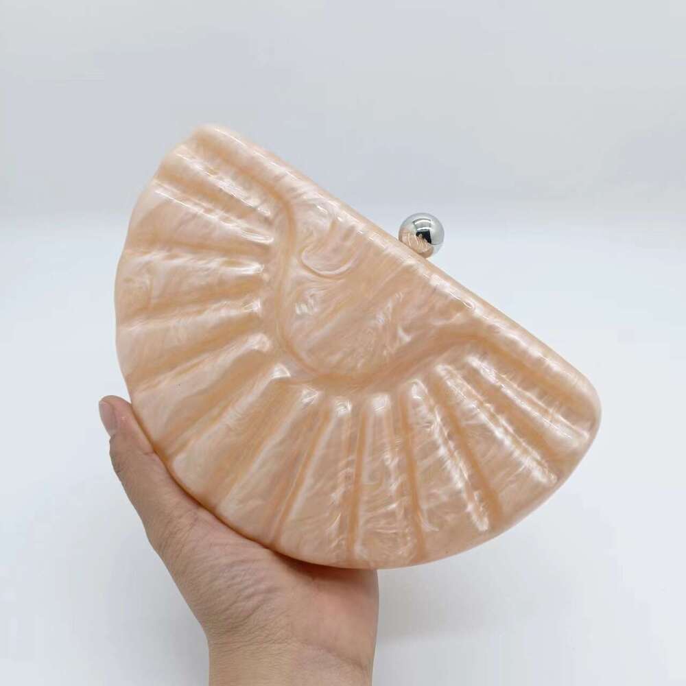 2022 Women's New Single Shoulder Crossbody Semi-Circular Shell Acrylic Fashion Wedding Evening Clutch Bag