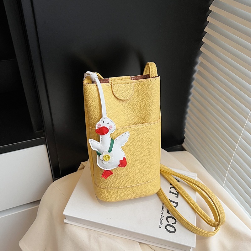 High-Quality Phone for Women 2025 Summer New Trend Lychee Texture Lipstick Niche Simple Crossbody Bag ddmymoon