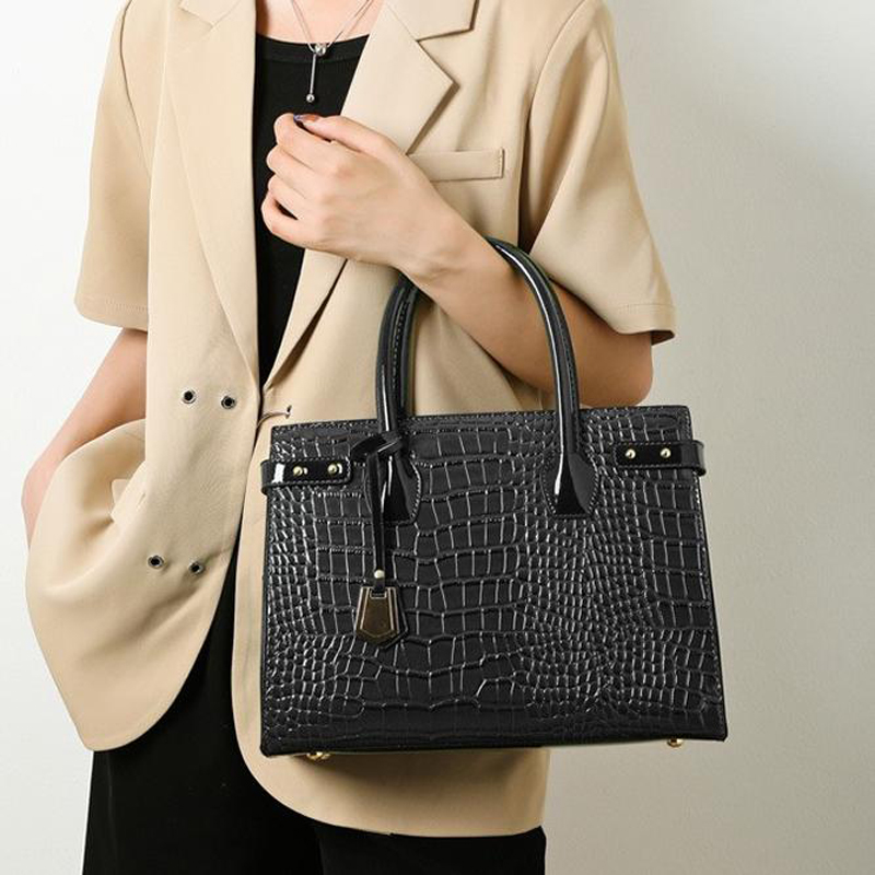 2025 Designer Tote Handbags Bags Shoulders Bag New Litchi Pattern Leather Women Handbag Outgoing Large Capacity Casual Crossbody
