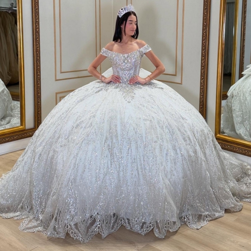 Light Silvery Shiny Quinceanera Dresses Off The Shoulder Sequin Applique Beads Bow Tull Party Birthday Ball Gown Vestidos De 15 Anos Sweet 16 Dress