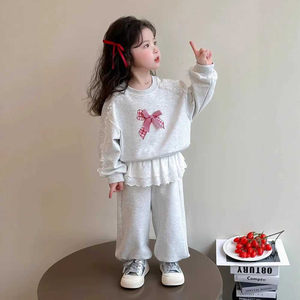 2025 Autumn Children Girls 2 Piece Set Cotton Lace Long Sleeve Red Bow Sweatshirt Suit Loose Kid Girl Gray Sports Pants Tracksuit Z250811