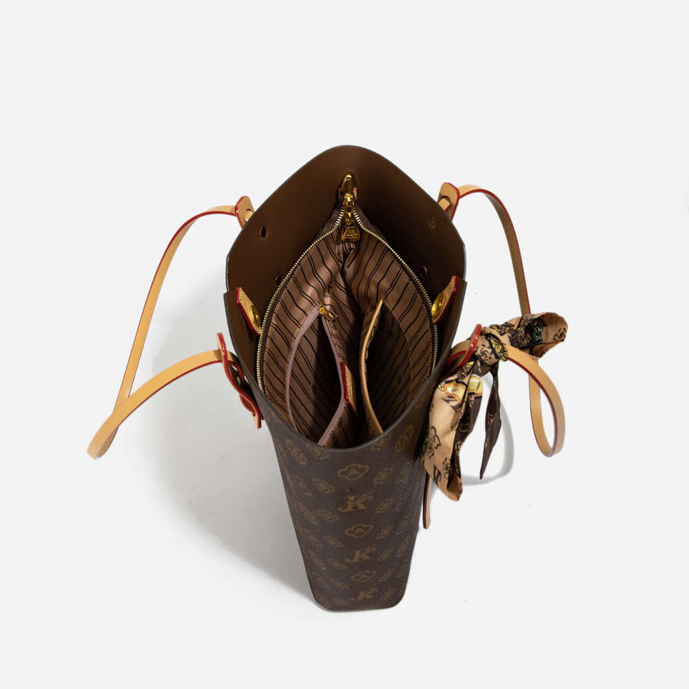 2025 New Trendy Fashion Women's Niche Crossbody High-end Shoulder Versatile Small Square Bags