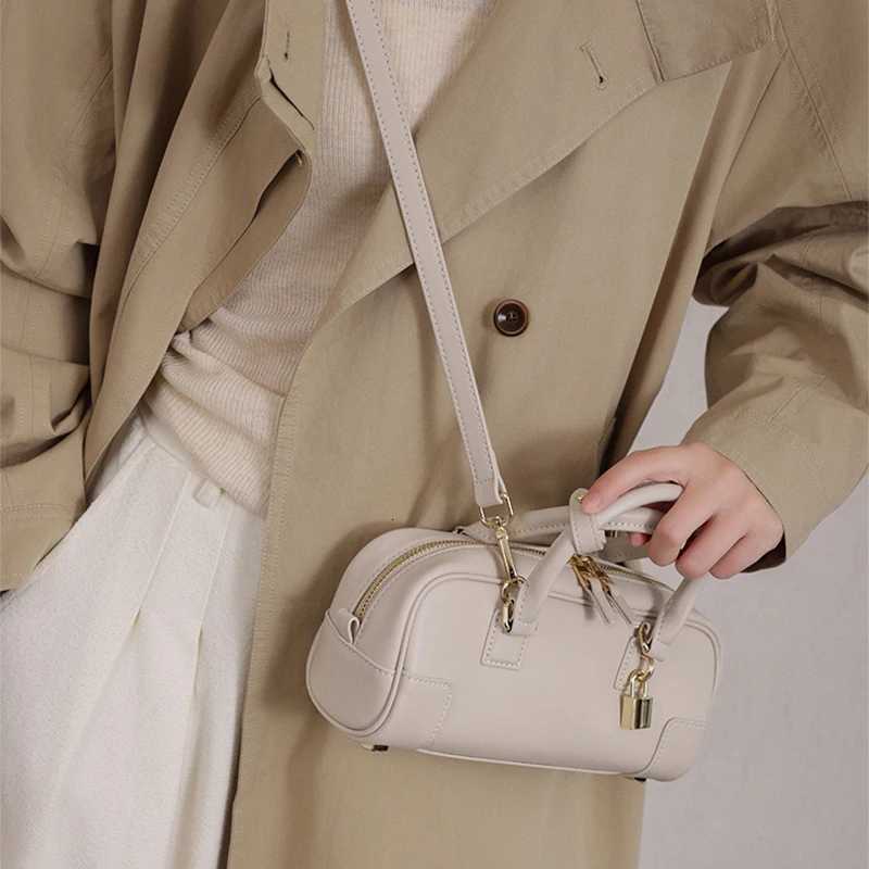 Luxury Designer Genuine Leather Crossbody Shoulder Bag Cowhide Boston Handbag Niche Brand Fashion Versatile Women Messenger Bag Z250811