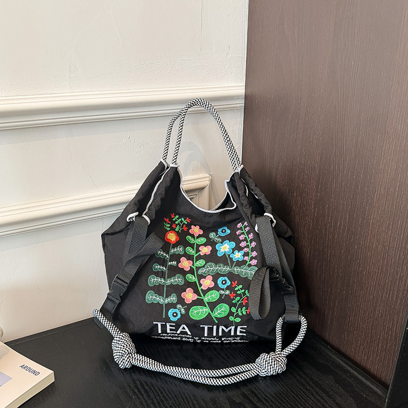 Trendy Personality 2025 Summer New Large Capacity Tote Fashionable Casual Simple Style Women's Shoulder Bag ddmymoon