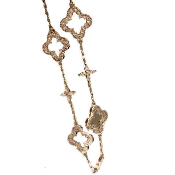 Luxury jewelry designer bracelet for women retro hollowed out inlay full diamond clover bracelet shiny high-end socialite jewelry moissanite chain gol