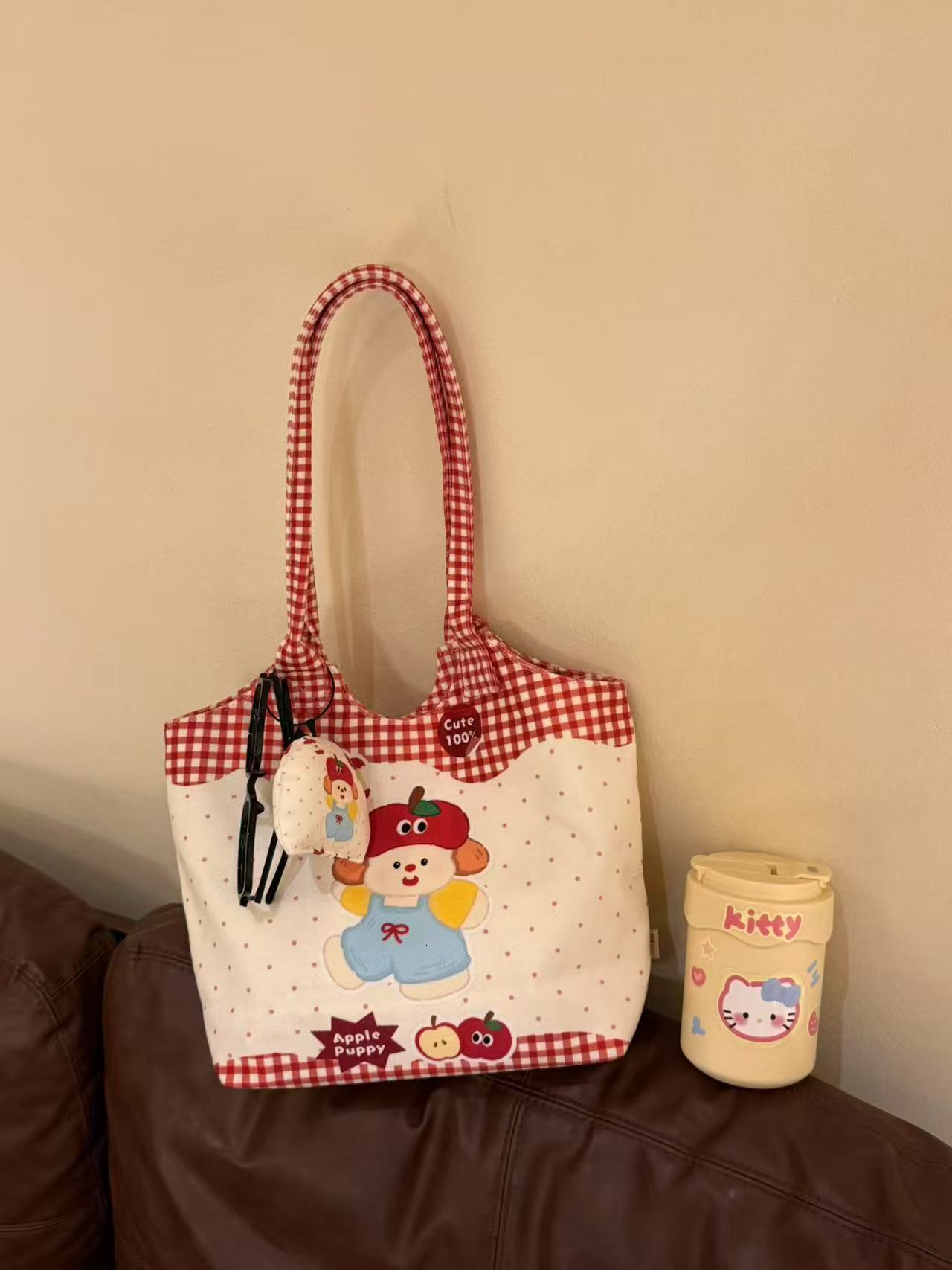 2025 Autumn New women s Cute Illustration Handbag New Cartoon Niche Capacity Handbag Commuting Student Leisure Autumn New Designer Bag Women bag s Sho