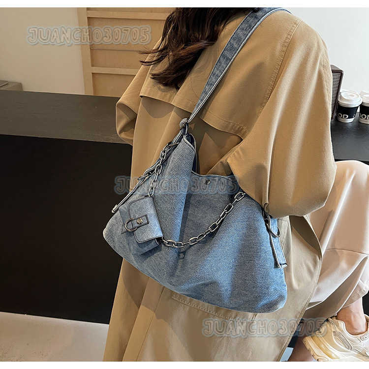Shoulder Bag Women Large Capacity Crossbody Bag 2024 New Trendy Commuting Student Handbag Tote Bag H250809