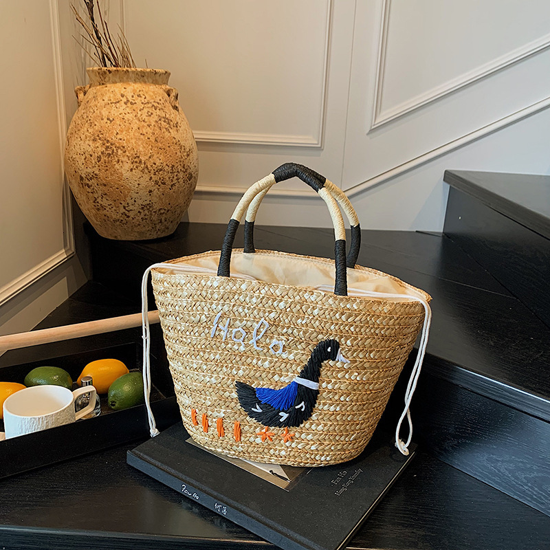 Summer Beach Vacation Straw Woven for Women 2025 New Large Capacity Tote Basket Bucket Bag ddmymoon