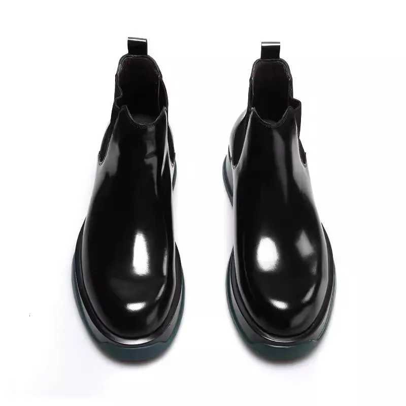 New Mens Martin Boots Mens Genuine Leather High-top Leather Shoes Thick-soled Chelsea Boots Trendy British Boots W250811
