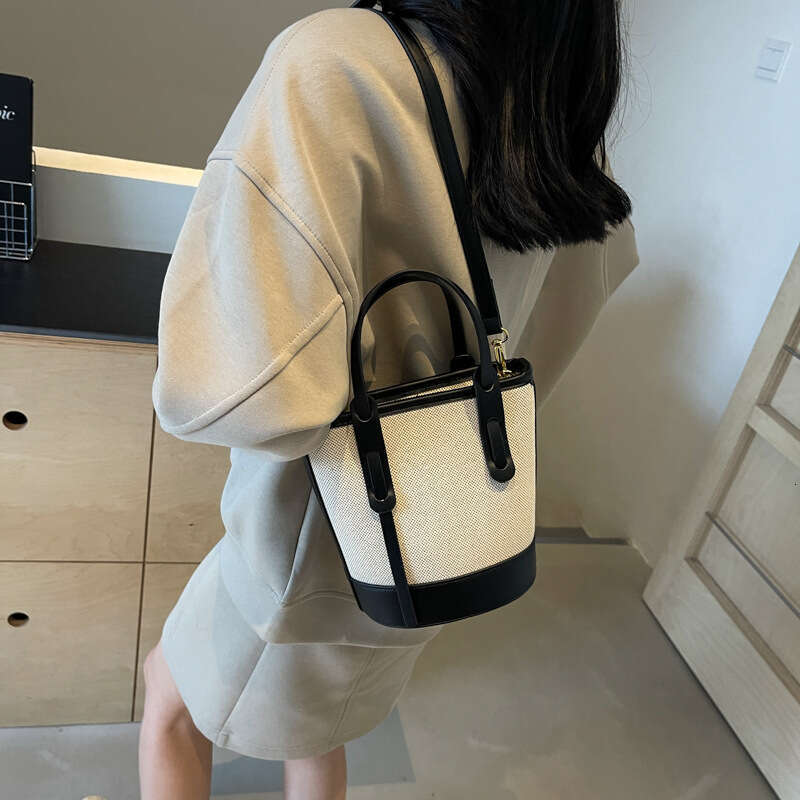 Trendy Color-Block Bucket for Women 2025 New Versatile Shoulder Crossbody High-End Simple Commuter Bag