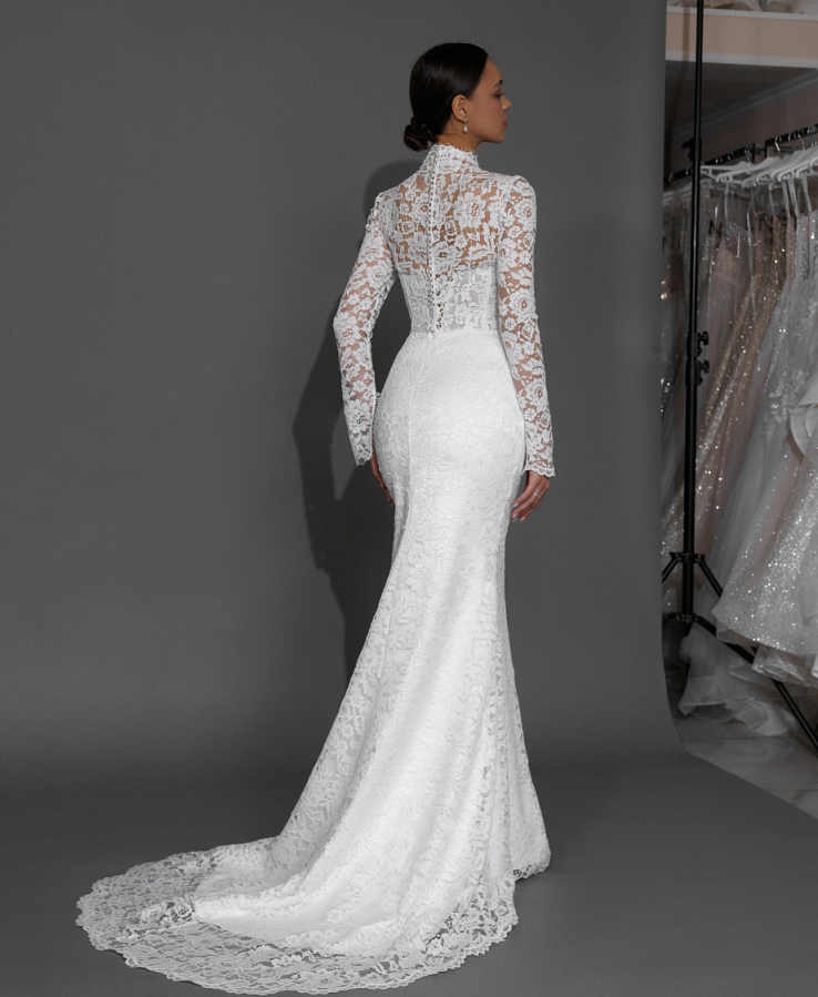 Classic V Neck Mermaid Wedding Dresses Pearls Button Long Sleeve Bride Dress Sheath Lace Sweep Train Bridal Dress Customized