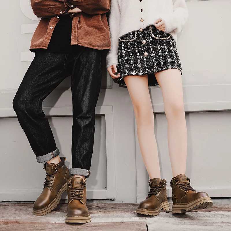 Golden Sapling Work Boots for Lovers Fashion Platform Shoes Men Comfortable Retro Boot Outdoor Casual Couple Shoe Tactical Flat W250811