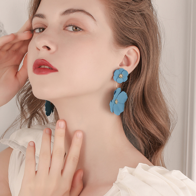 Free Shipping Designer Fashion Accessories 925 Silver Needle Flower Fashion Women's Earrings Temperament Ear Studs Ear Hook Luxury Jewelry