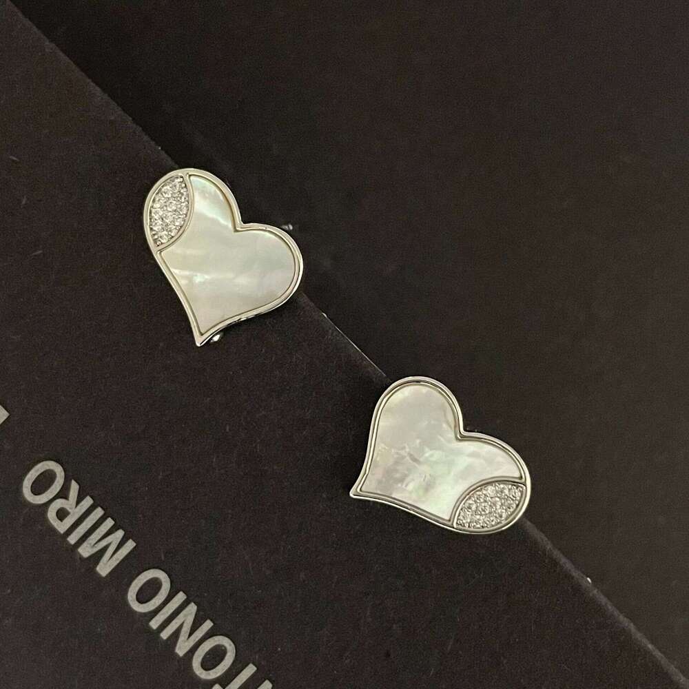 Dcollections Natural Shell Zircon Pearl Summer High-end Copper Gold-plated Thickened Electroplated Earrings Fashion Versatile Ear Jewelry