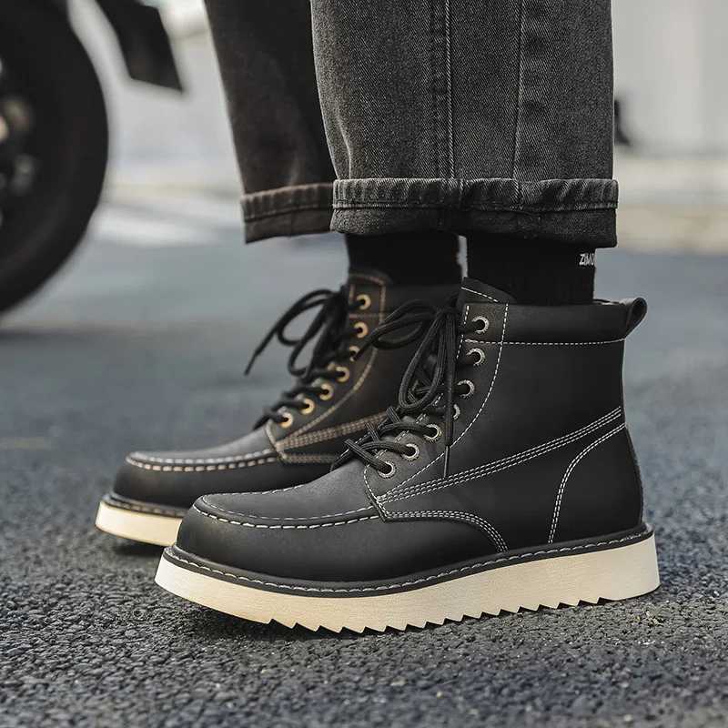 British Style Lace Up Desert Boots Fashionable Leather Outdoor Work Shoes Men Sneakers Ankle Boots Thick Soled Mid Top Men Boots W250811