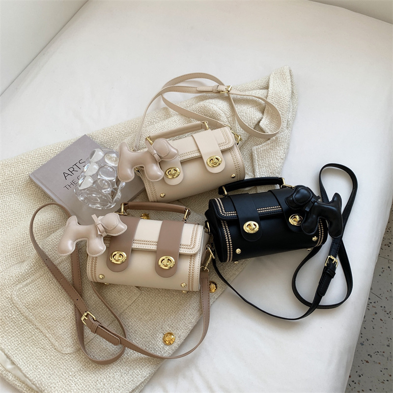 Autumn New Women s Shoulder Bag Fashion Color blocked New Handbag Fashion Simple Autumn New Designer Bag Versatile Commuter Bag Women s Crossbody Bag