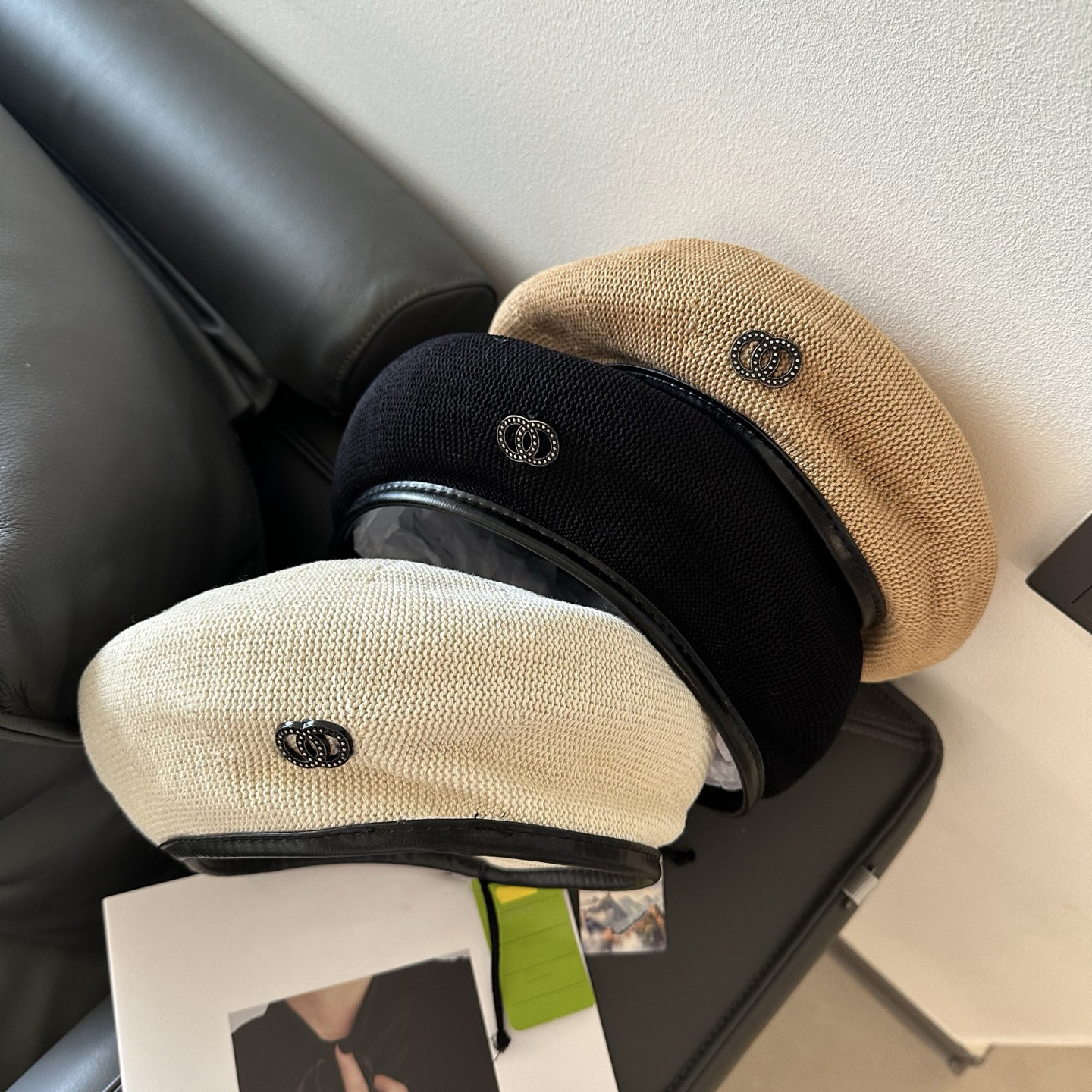 Berets Berets Designer Ball Caps Letter Beret British Fashion Artist Hat Autumn Winter Octagonal Hat Warm Hat Dome Top Hat Top Hat Accessories