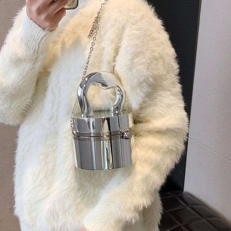 2024 New Women's Bag European and American Fashion Ins Style High-Value Mini Pocket Red Envelope