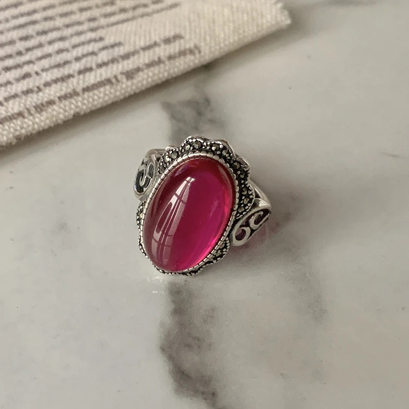 FOXANRY Silver Color Red Zircon Ring for Women Trendy Elegant Hollow Geometric Vintage Handmade Ring Party Jewelry 250807