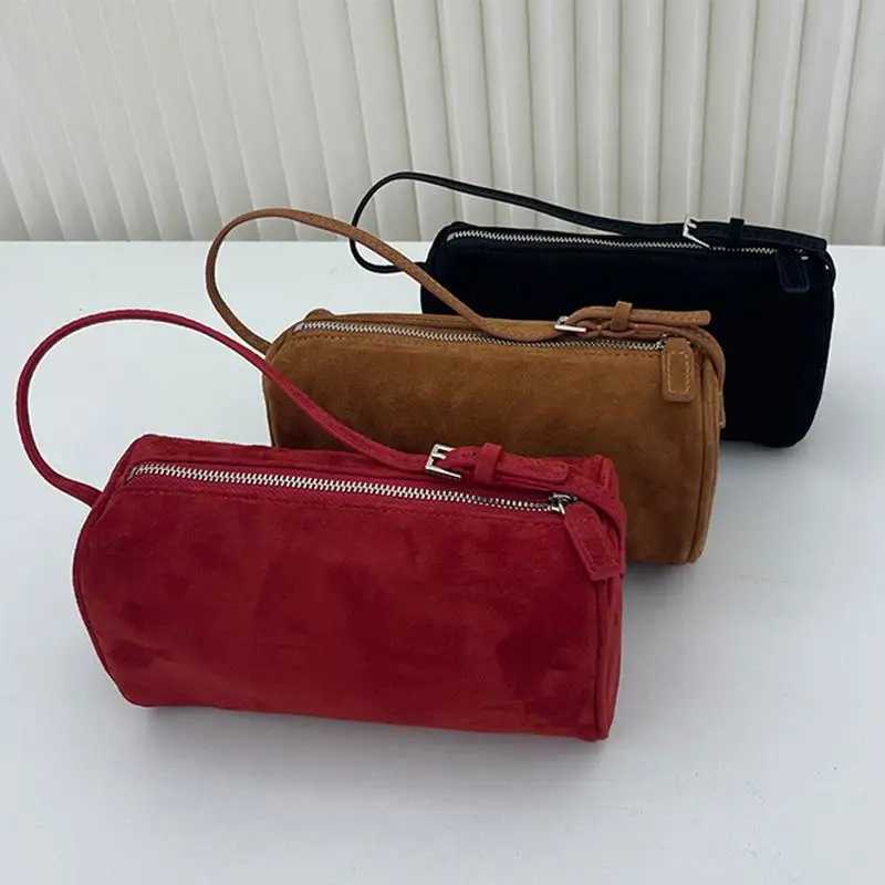 2025 New Fashionable Korean Style Velvet Shoulder Crossbody Bag Womens Simple Color Pencil Holder Handbag Z250811