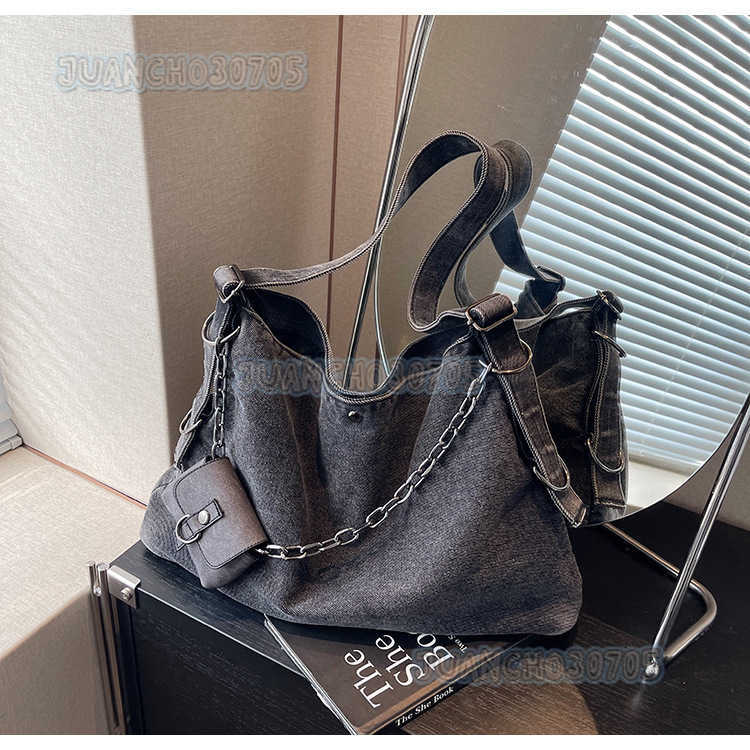 Shoulder Bag Women Large Capacity Crossbody Bag 2024 New Trendy Commuting Student Handbag Tote Bag H250809