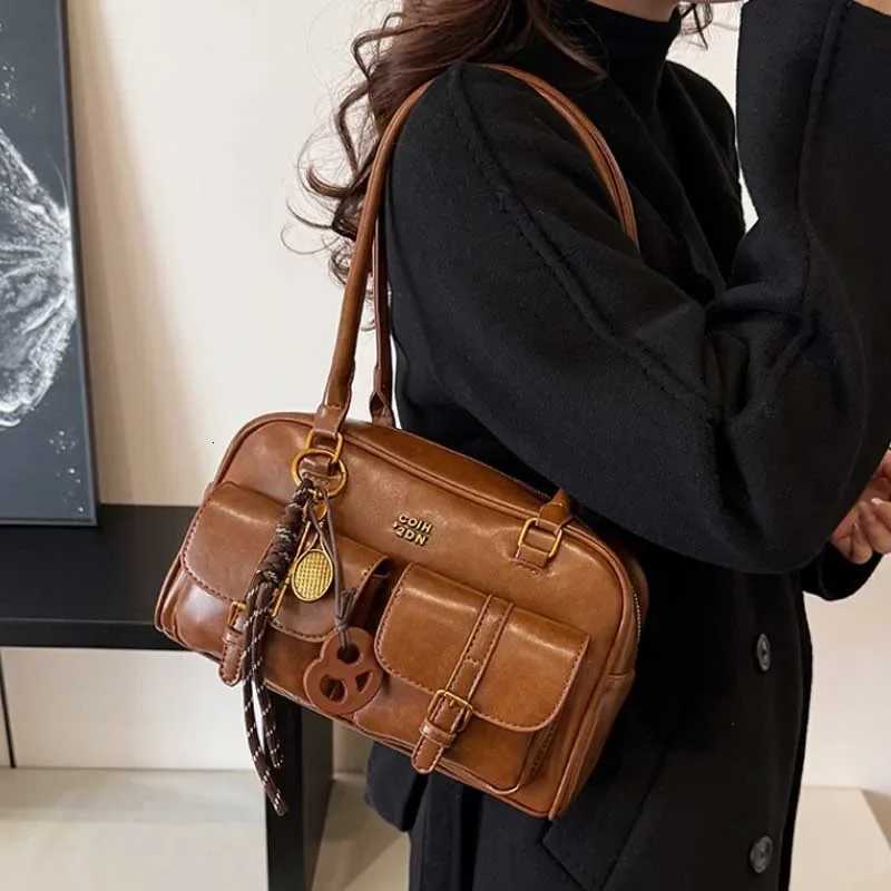 Vintage Womens Coffee Pu Leather Shoulder Bag Solid Color Simple Ladies Tote Bag 2 Pocket Chic Fashion Commuter Underarm Bag Z250811