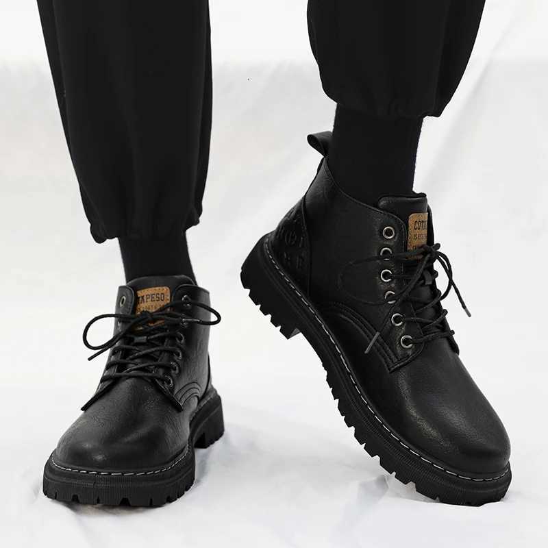Winter Plush Warm Men Boots British Style Casual Men Ankle Boots Outdoor Thick Soled High Top Leather Shoes Mens Workwear Boots W250811
