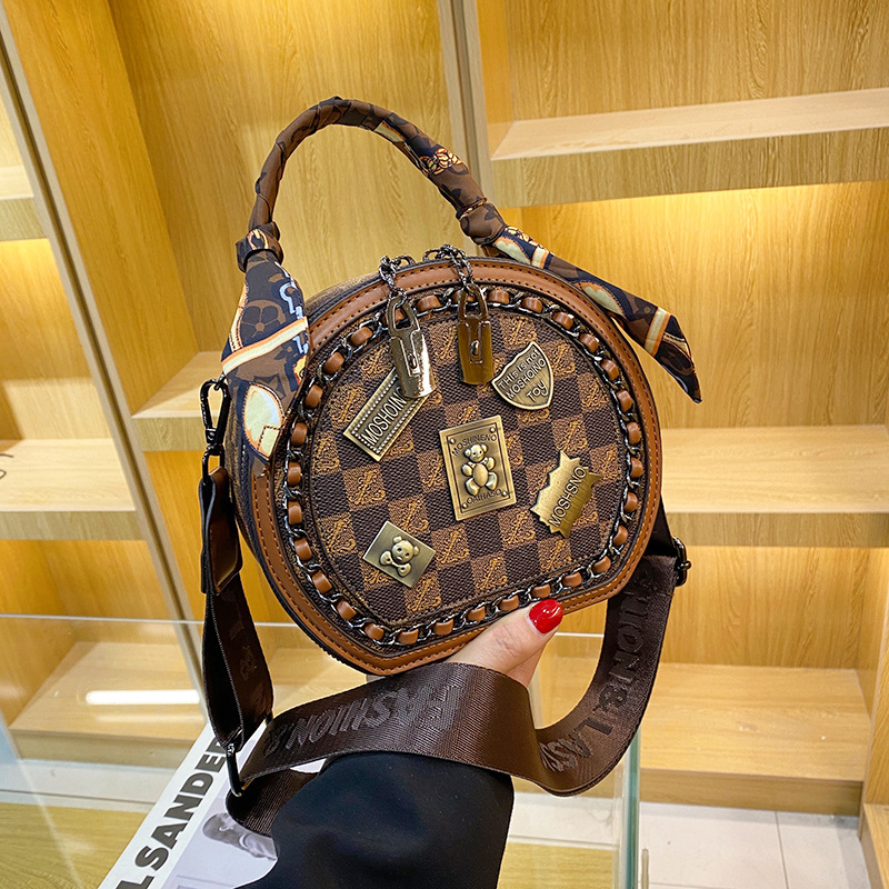 free shipping designer bags Luxury Bags Fashionable metal patch Bear metal brand small round bag with exquisite patterns