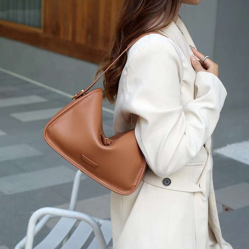 DHessentials 2025 Korean Style Leather Shoulder Bag - Spacious Crossbody Purse for Women, Genuine Cowhide Underarm Bag (450g)