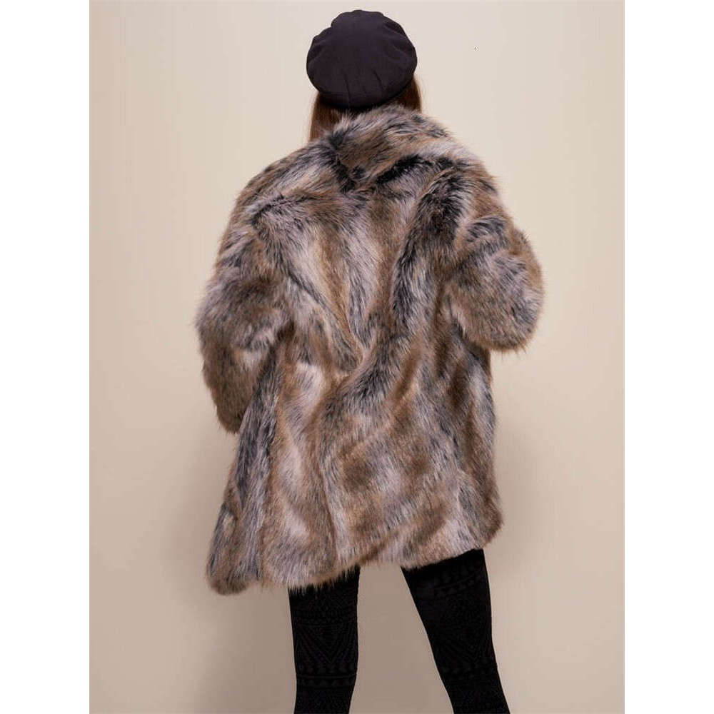 New warm faux fur thick fur coat for women in autumn and winter